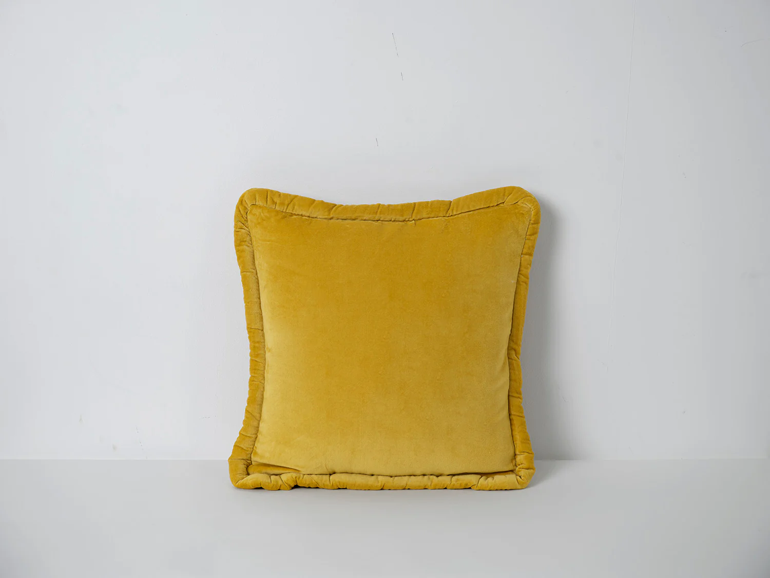 Cushion 04 - Image 2