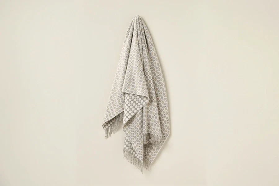 Milan Throw - Image 2