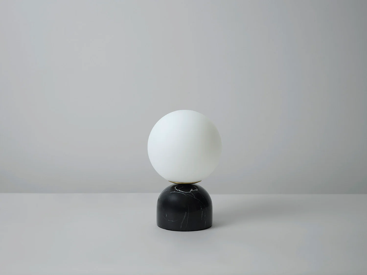 Table Lamp 03 - Image 2