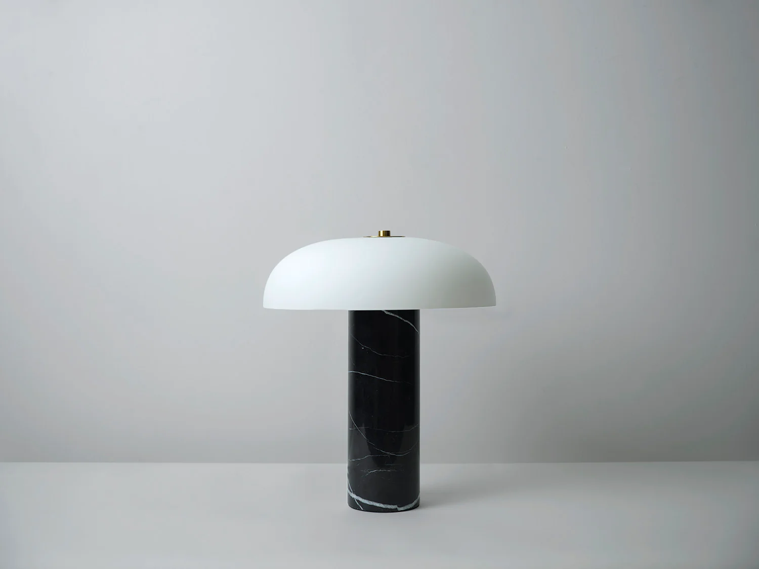 Table Lamp 04 - Image 2